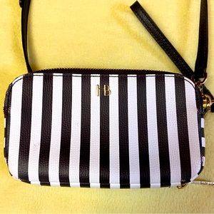 Henri Bendel crossbody wallet